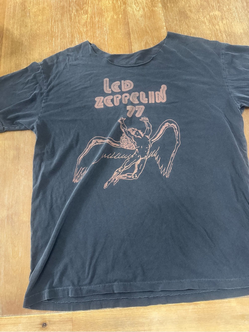 American Eagle Outfitters Led Zepplin Black Tee 1977